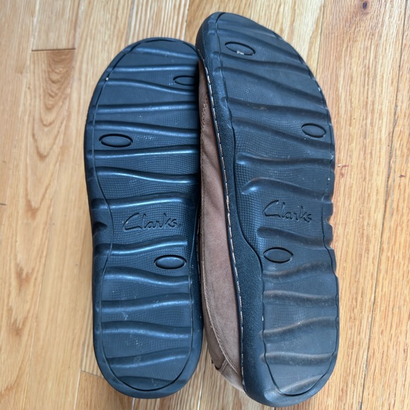 Clark’s Suede Springers, flats, size 8.5 M - Picture 5 of 5